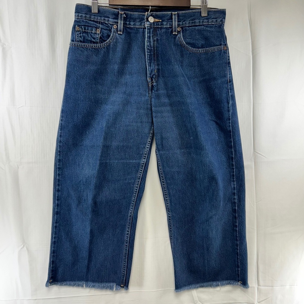 Levi's 577 Loose Fit Capri Jeans Womens 12 Medium Blue Raw Hem Low Rise Wide Leg
